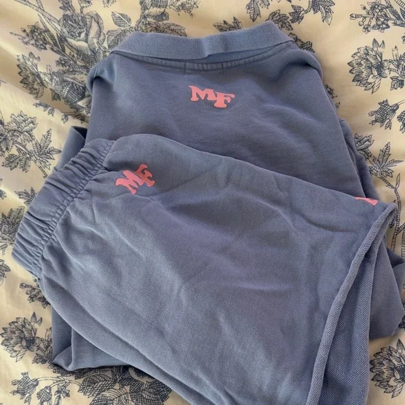 Blue Graphic Women's Sweater - Picture 7 of 7